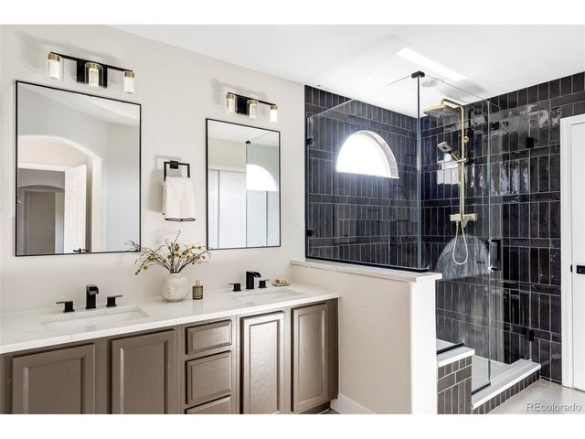 10272 Fawnbrook Ct, Littleton, CO 80130