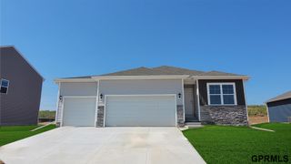 8513 S 184th Terrace, Gretna, NE 68136