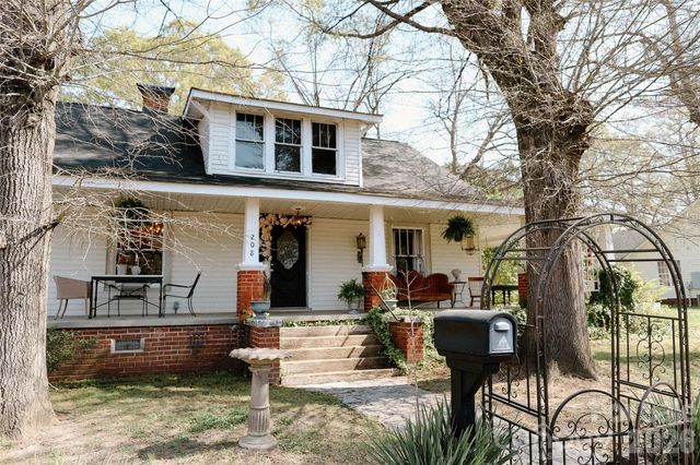 208 Locust Street, Kannapolis, NC 28081
