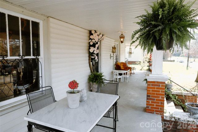 208 Locust Street, Kannapolis, NC 28081