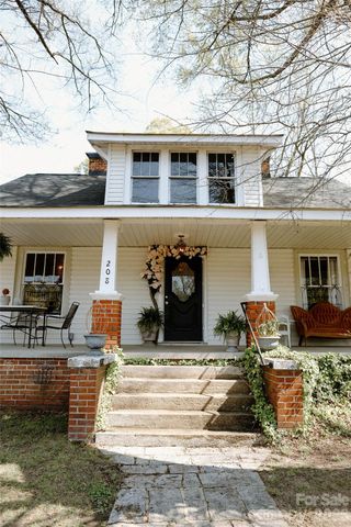 208 Locust Street, Kannapolis, NC 28081