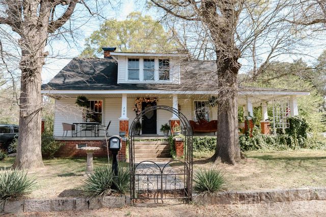 208 Locust Street, Kannapolis, NC 28081