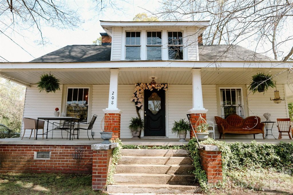 208 Locust Street, Kannapolis, NC 28081