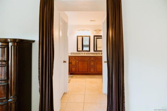 645 Paseo Rio, Vista, CA 92081