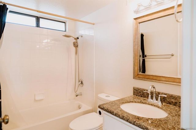 645 Paseo Rio, Vista, CA 92081