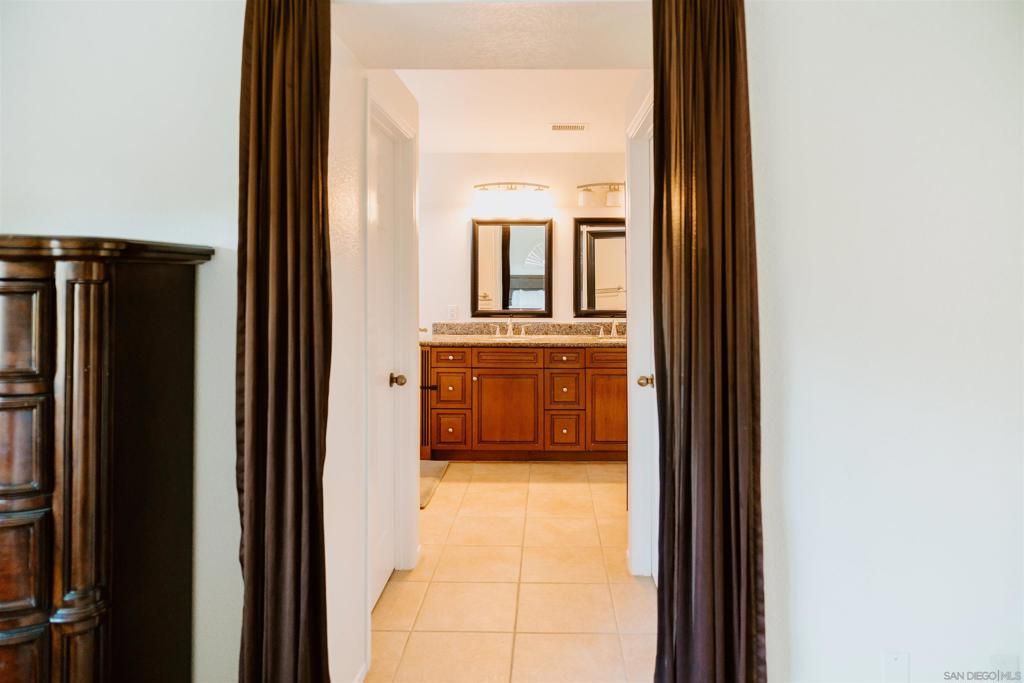 Image 21 of property listing at 645 Paseo Rio, Vista, CA 92081