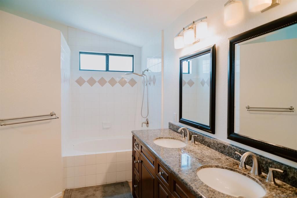 Image 24 of property listing at 645 Paseo Rio, Vista, CA 92081