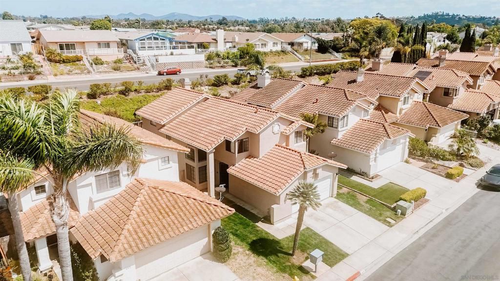 Image 45 of property listing at 645 Paseo Rio, Vista, CA 92081