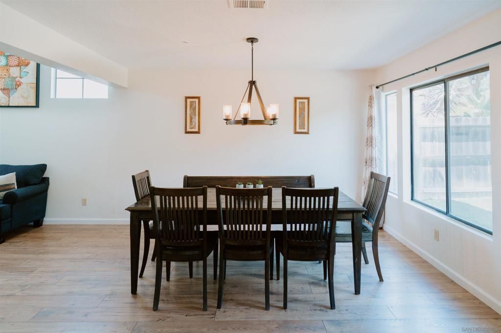 Image 9 of property listing at 645 Paseo Rio, Vista, CA 92081