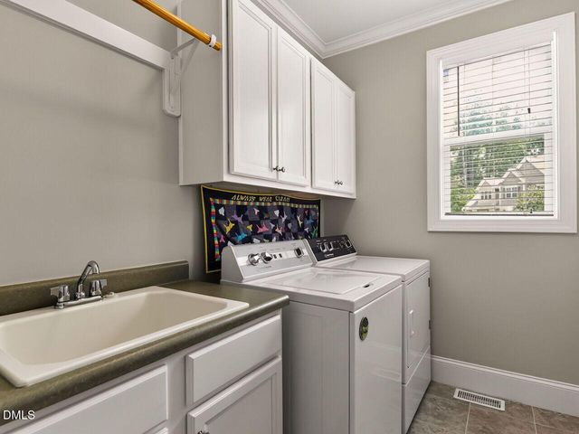 38 Mosswood Court, Clayton, NC 27527