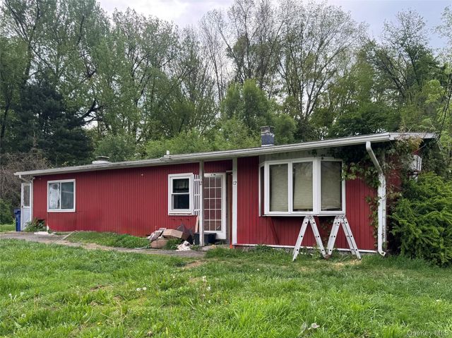 12 Park Circle, Mount Marion, NY 12456