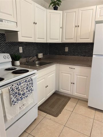 2227 NW 9th Ct, Fort Lauderdale, FL 33311