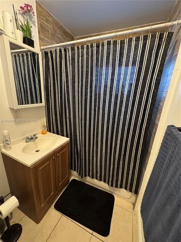 2227 NW 9th Ct, Fort Lauderdale, FL 33311