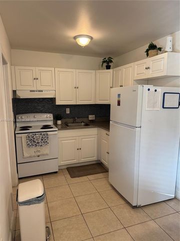 2227 NW 9th Ct, Fort Lauderdale, FL 33311