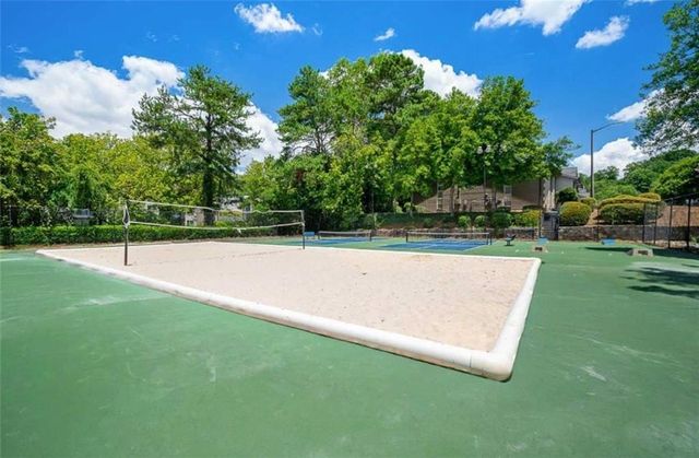 5675 Roswell Road D, Atlanta, GA 30342