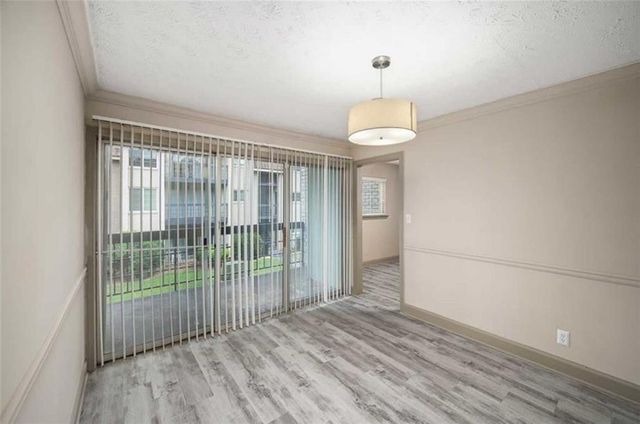 5675 Roswell Road D, Atlanta, GA 30342
