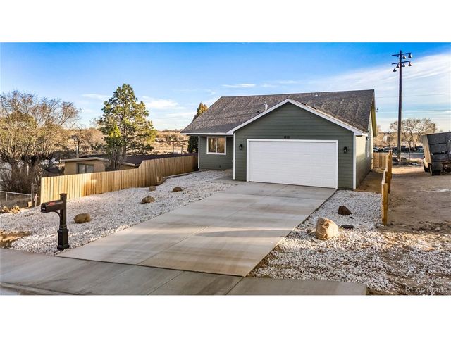 1510 Grenadillo Street St, Pueblo, CO 81001