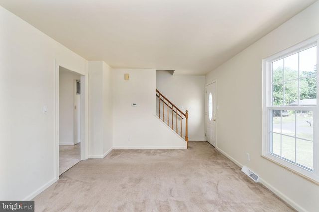 1708 SHERWOOD DR, Fredericksburg, VA 22405