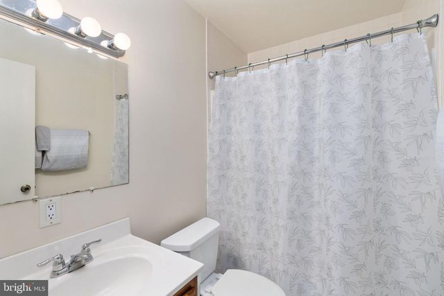 1708 SHERWOOD DR, Fredericksburg, VA 22405