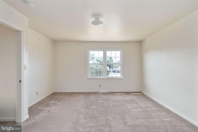 1708 SHERWOOD DR, Fredericksburg, VA 22405
