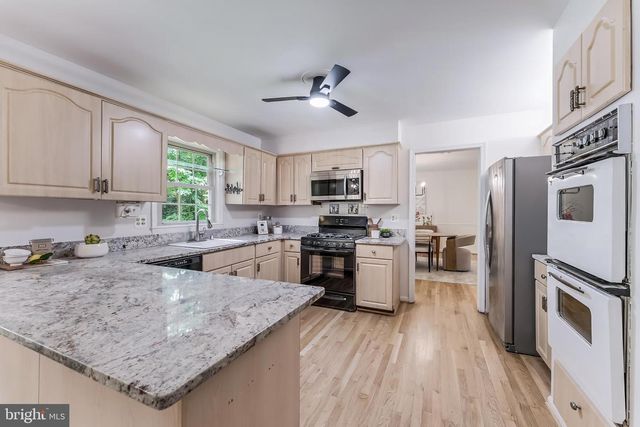 11488 BINGHAM TER, Reston, VA 20191