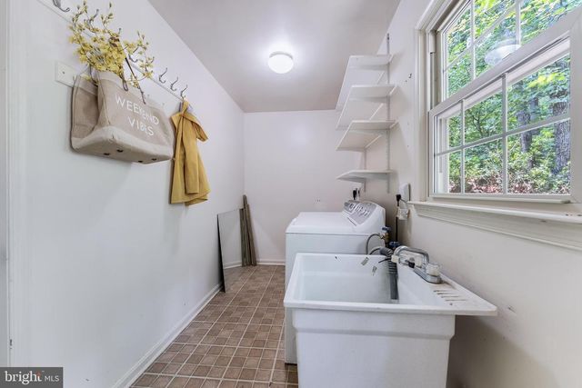 11488 BINGHAM TER, Reston, VA 20191