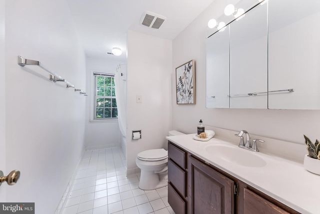 11488 BINGHAM TER, Reston, VA 20191