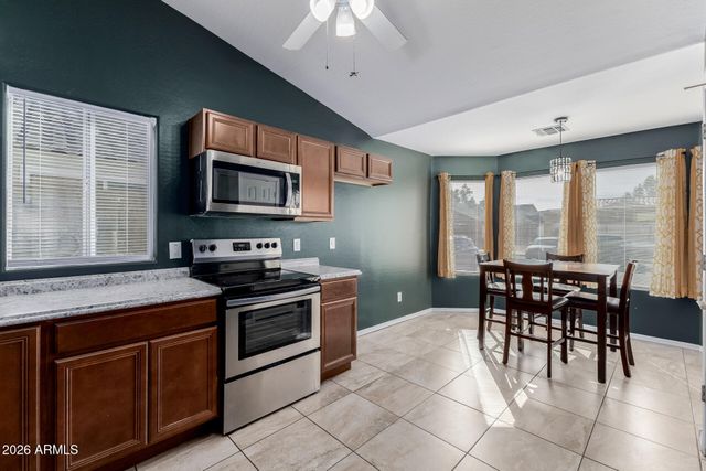 8520 W PALM Lane 1091, Phoenix, AZ 85037