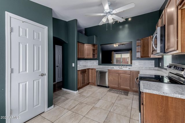 8520 W PALM Lane 1091, Phoenix, AZ 85037