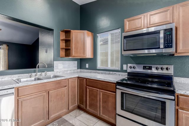 8520 W PALM Lane 1091, Phoenix, AZ 85037