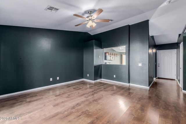 8520 W PALM Lane 1091, Phoenix, AZ 85037