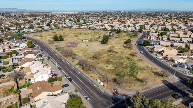 8520 W PALM Lane 1091, Phoenix, AZ 85037