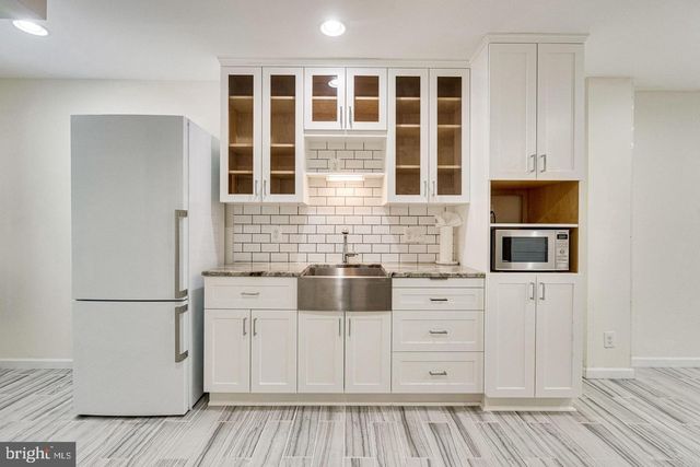 14805 MAIDSTONE CT, Centreville, VA 20120