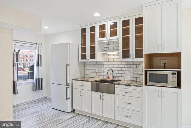 14805 MAIDSTONE CT, Centreville, VA 20120