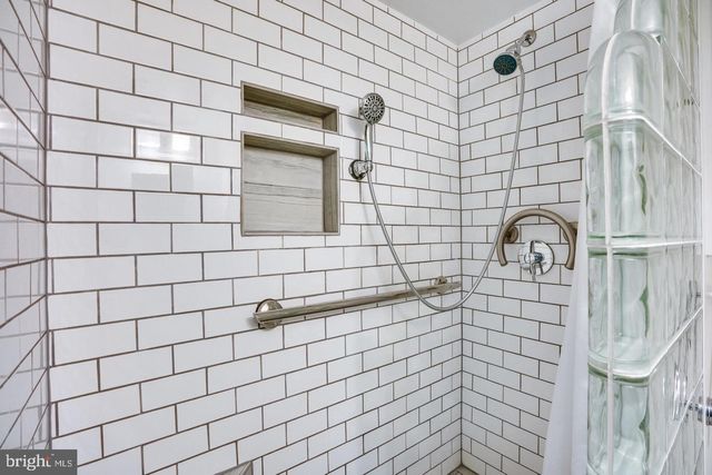 14805 MAIDSTONE CT, Centreville, VA 20120