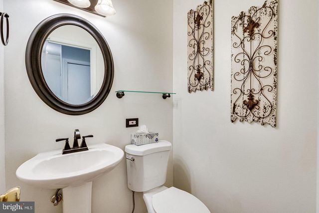 14805 MAIDSTONE CT, Centreville, VA 20120