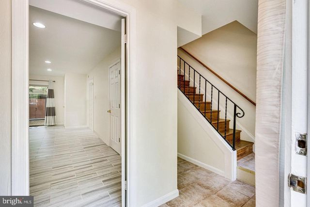 14805 MAIDSTONE CT, Centreville, VA 20120