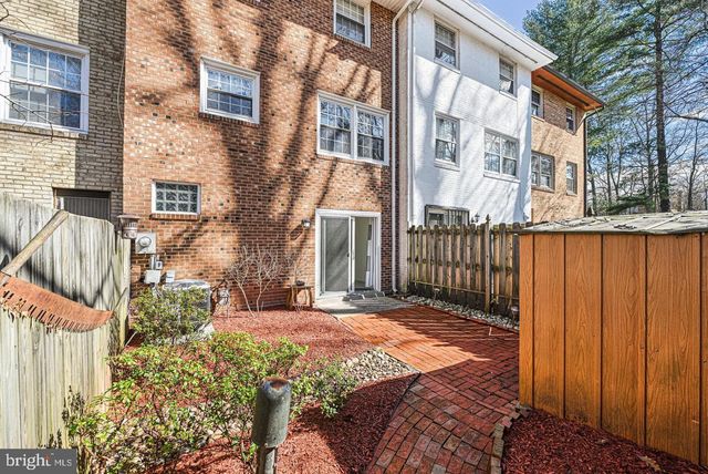 14805 MAIDSTONE CT, Centreville, VA 20120