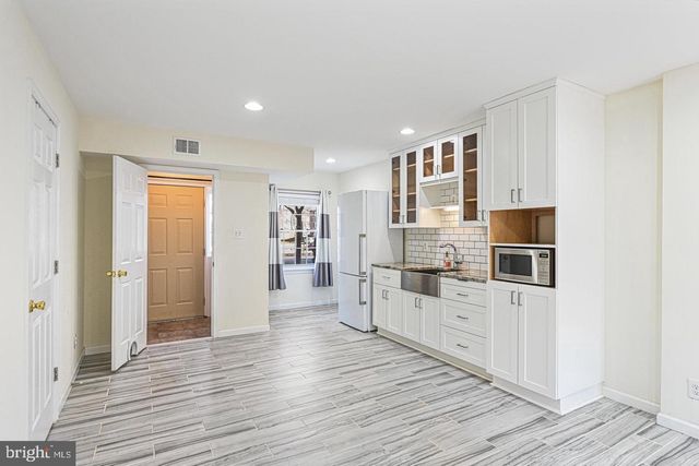 14805 MAIDSTONE CT, Centreville, VA 20120