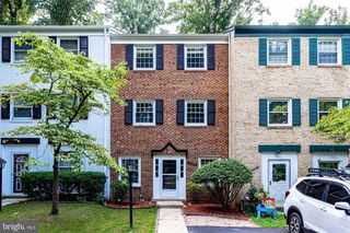 14805 MAIDSTONE CT, Centreville, VA 20120