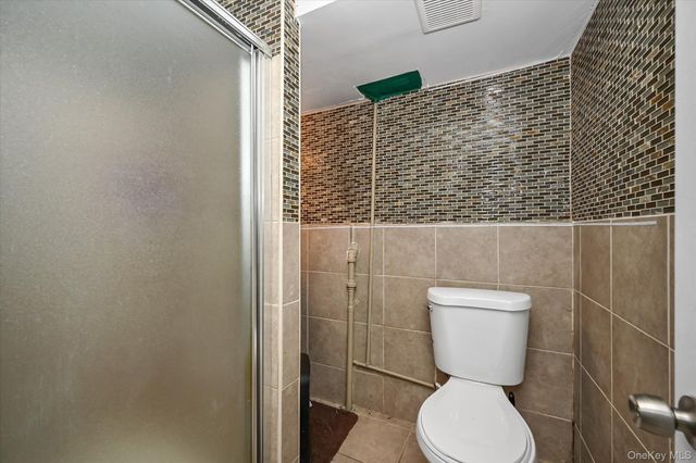 5286 73rd Street, Maspeth, NY 11378