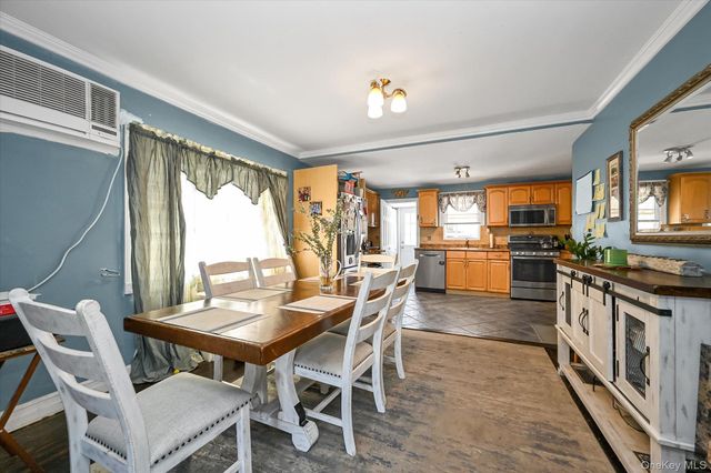5286 73rd Street, Maspeth, NY 11378