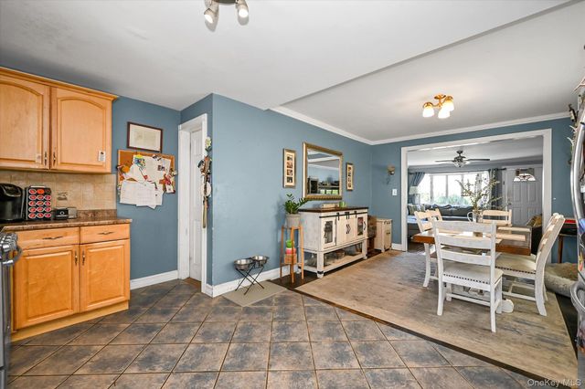 5286 73rd Street, Maspeth, NY 11378