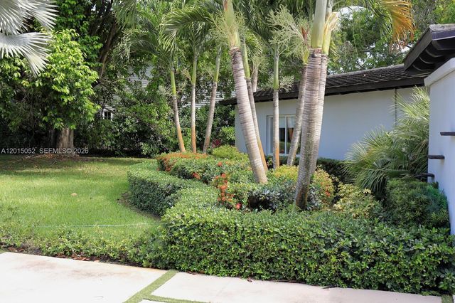 5250 SW 62nd Ave, Miami, FL 33155