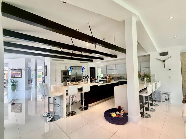 5250 SW 62nd Ave, Miami, FL 33155