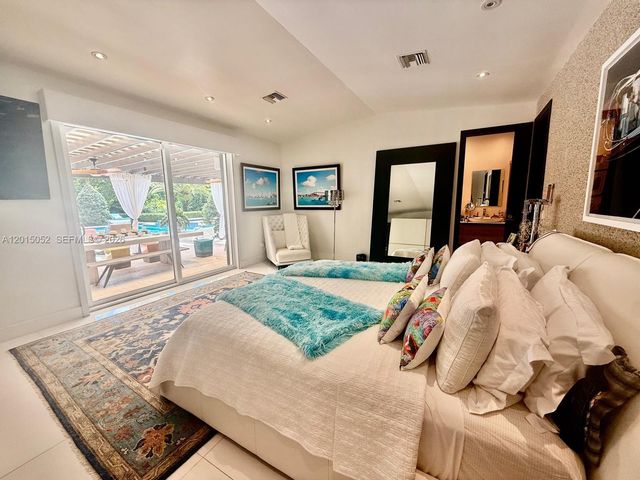 5250 SW 62nd Ave, Miami, FL 33155