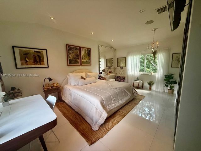 5250 SW 62nd Ave, Miami, FL 33155