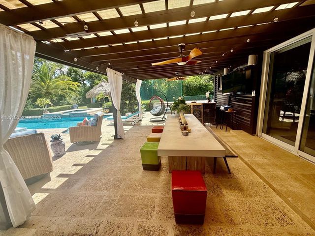 5250 SW 62nd Ave, Miami, FL 33155