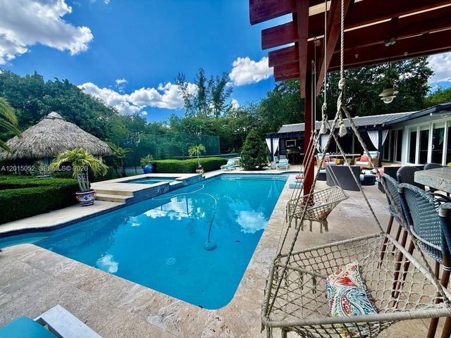 5250 SW 62nd Ave, Miami, FL 33155