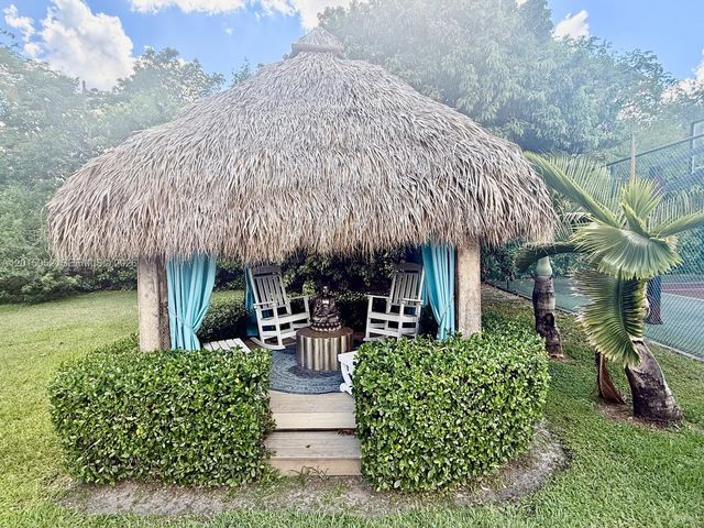 5250 SW 62nd Ave, Miami, FL 33155